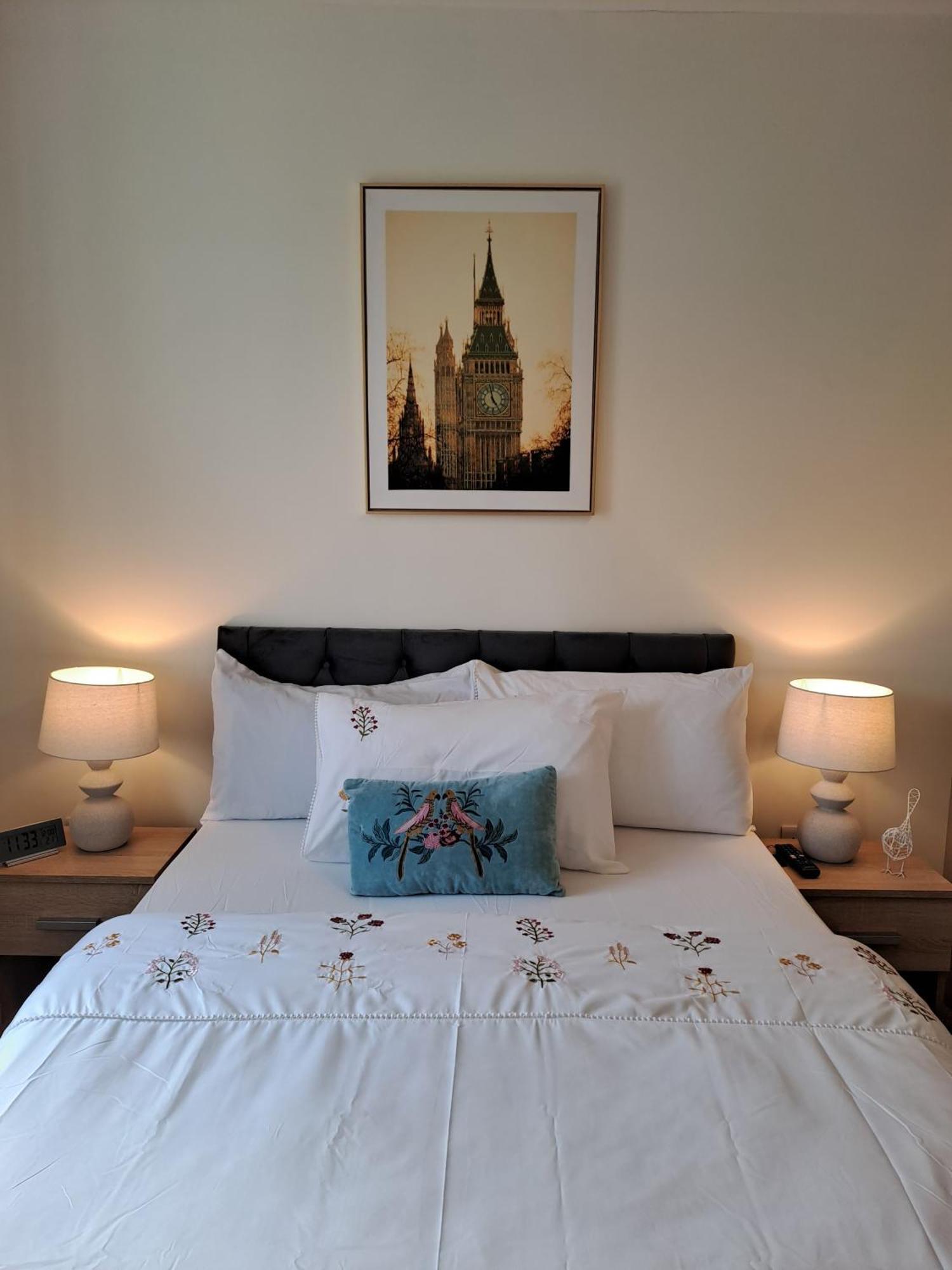 Cozy Bedroom In Lucan, Dublino Esterno foto